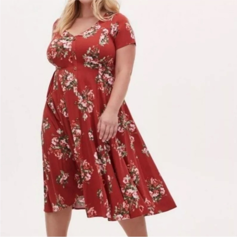 Torrid Red Floral Print Button Front Short Sleeve V-Neck Challis Midi Dress Sz 1